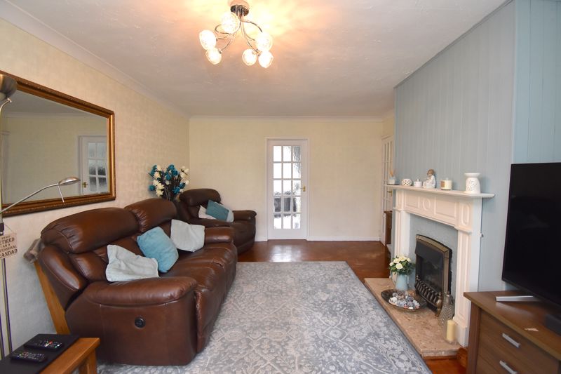 Sitting Room- click for photo gallery
